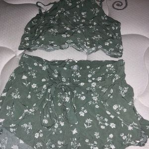 two piece shorts set never worn ties up in back